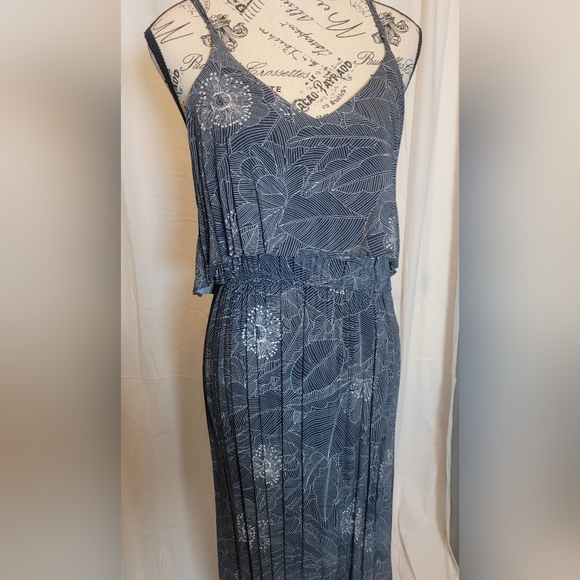 Lauren Conrad Dress - Picture 2 of 8